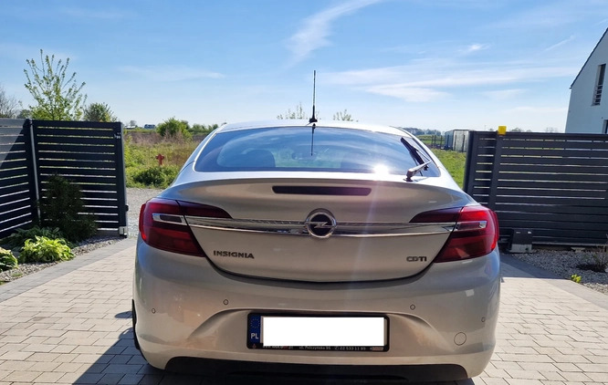 Opel Insignia cena 29999 przebieg: 175000, rok produkcji 2013 z Wrocław małe 56